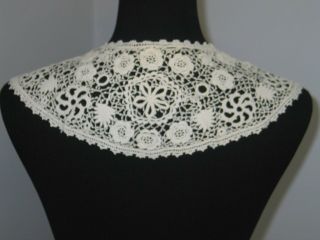 Antique Lace Collar / Antique Irish Crochet Lace / Bertha Collar / Dress Front