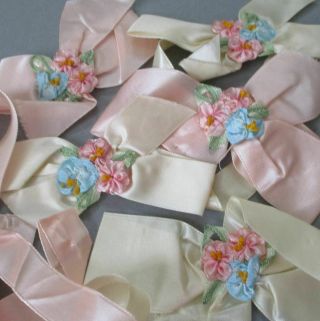 5 Antique Hm Pink,  Cream Silk Satin Bows W Ribbonwork Flower Centers Ribbons
