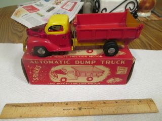Vintage Courtalnd Friction Dump Truck Sparkling 3850 Camden Ny Tin Litho