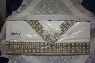 Lovely Vintage Boxed Set Of 2 Sheets & 2 Pillowcases Embroidered Double
