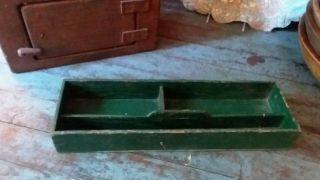 Primitive Antique Wooden Tray Box Cubby Orig Green Paint