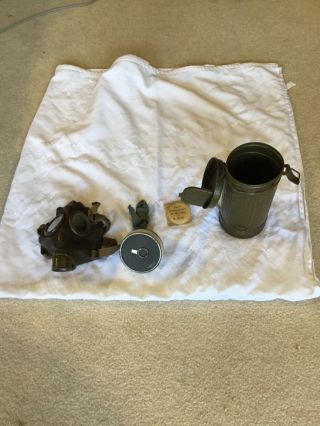 M.  33 Spanish Gas Mask With Canister Ww2 Complete