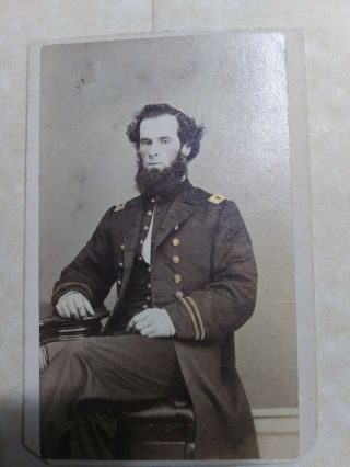 Civil War Officer Cdv Photo - By J.  S.  Howard,  Bedford Mass.  Unidentified.