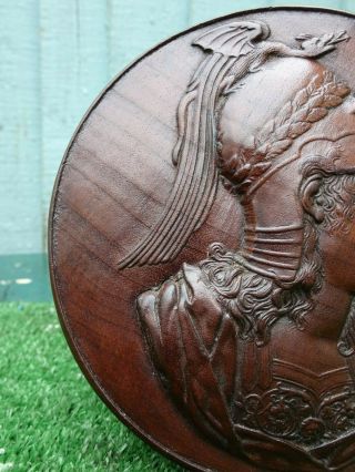 STUNNING EARLY 19thC GOTHIC WOODEN WALNUT PANEL WITH ROMAN SOLDIERS HEAD c1820s 3
