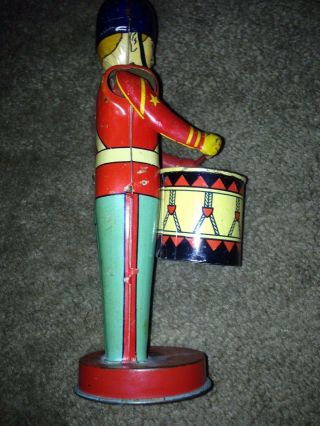 Vintage tin wind up toy by j.  Chein soldier drummer boy made in USA tin toy 5