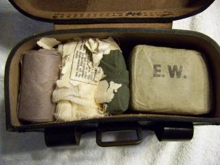 Ww2 German Aid Mans Pouch With Contents