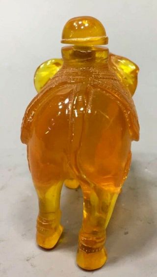Room Decorative Collectable Amber Carve Auspicious Elephant Old Snuff Bottle 4
