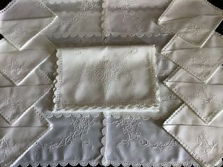 Gorgeous Set Vintage Table Linens 8 Settings Placemats/napkins/runner