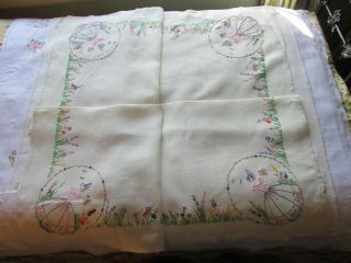 Vintage Hand Embroidered Linen Tablecloth 50 