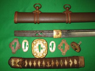 Japanese Pre WW2 Army Sword with Old Blade and Familie Mon 10