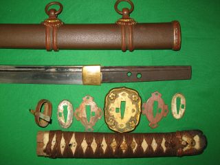 Japanese Pre WW2 Army Sword with Old Blade and Familie Mon 11