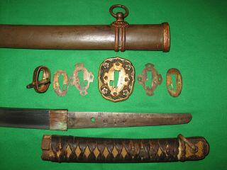 Japanese WW2 Army Sword with Signed Tang and Matching Fitting 7