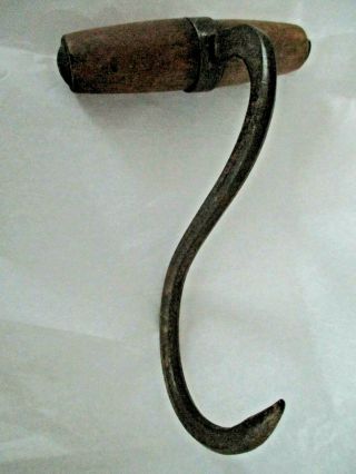 Vtg - Primitive Wrought Iron - Barn Hay Bail Hook Hand Tool Meat Ice Hook Decor