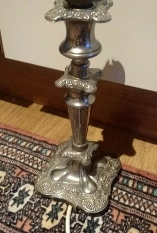 A GOOD QUALITY ANTIQUE SILVER PLATE EMBOSSED TABLE LAMP 5