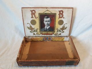 Northfiled,  Mn Vintage Wood Cigar Box R.  Berke &co.
