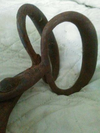 Vintage Iron Ice Block Tong Log Grabber Hinged Accordian Hay Tool Primitive Hook 4