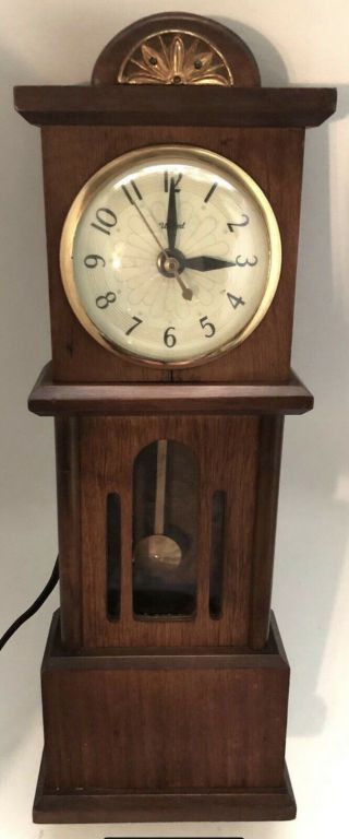 Vintage United Mini Grandfather Clock - Model 385 - Accurate Running