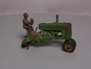Arcade Vintage Cast Iron John Deere Tractor with Driver 6