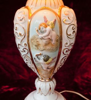 Vintage Italian Capodimonte Cherubs Ornate Table Lamp Italy 4