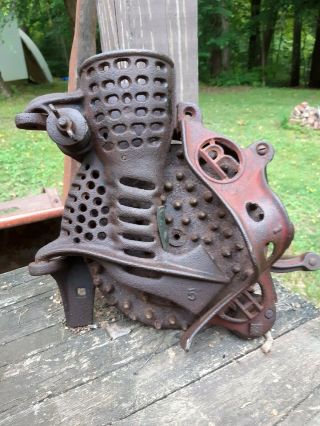Antique R&H CORN SHELLER - Cast Iron,  Hand Crank - Root & Heath - Circa 1910 5