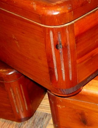 5 Lane Vintage Miniature Cedar Chests With Feet - Salesman Samples 3