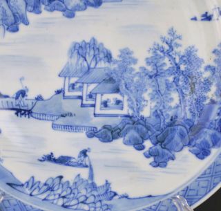 A VERY FINE CHINESE 19TH CENTURY BLUE & WHITE LANDSCAPE PLATE 3