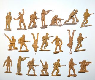 Vintage 1960s Marx Battleground Playset Mustard Tan Soldier Plastic Figures