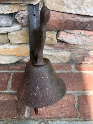 Vintage Antique Wall Mounted Cast Iron Dinner Bell with Decorative Hunting Dog 4