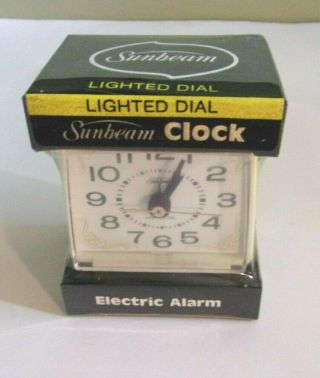 Vintage Sunbeam Electric Alarm Clock Lighted Dial Electric Alarm Cream 880 - 1451