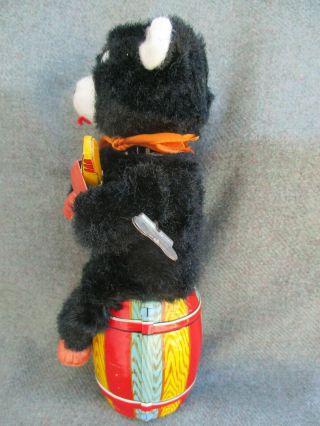 OLD VINTAGE JAPAN 1950s - 1960s TIN TOY WIND - UP JOLLY GUITARIST GUITAR BEAR w BOX 3