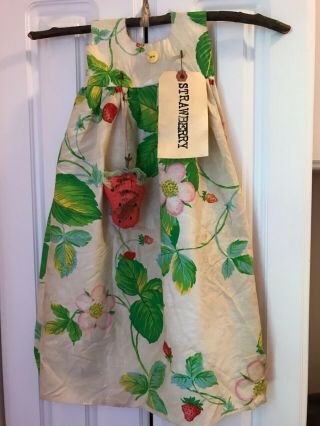 Primitive Hanging Dress Decor White Flowers Garden Strawberry Tag Folk Art