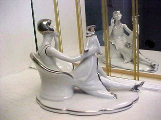 Rare Art Deco 1920 ' s Flapper Lady Holding Harlequin Doll Porcelain Figurine 2