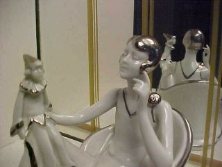 Rare Art Deco 1920 ' s Flapper Lady Holding Harlequin Doll Porcelain Figurine 4