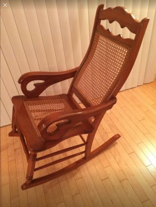 Antique / Vintage Wooden Rocking Chair 3