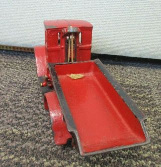 VINTAGE ARCADE CAST IRON INTERNATIONAL HARVESTER RED BABY DUMP TRUCK 5