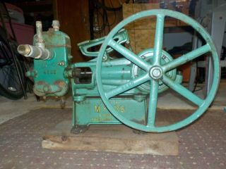 Antique/vintage F.  E.  Myers Water Pump Cast Iron Hit & Miss Greenhouse