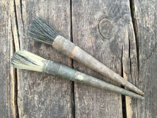 2x Vintage/antique Horse Hair Round Wooden Handled Paint Brushes