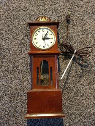 Broken Vintage United Ny Shelf Clock Grandfather Style Model 385