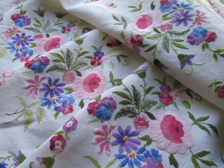 Vintage Hand Embroidered Linen Tablecloth - Floral 