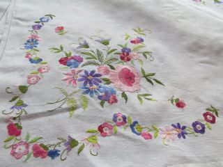 Vintage Hand Embroidered Linen Tablecloth - FLORAL ' S & FOLIAGE 3