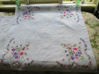 Vintage Hand Embroidered Linen Tablecloth - FLORAL ' S & FOLIAGE 4