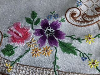 PAIR VINTAGE LINEN HAND EMBROIDERED TRAY CLOTHS ROSES/ANEMONES 4