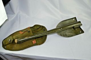 Vintage Vietnam era 1967 US Army shovel entrenching tool (Ames) with Cover 2