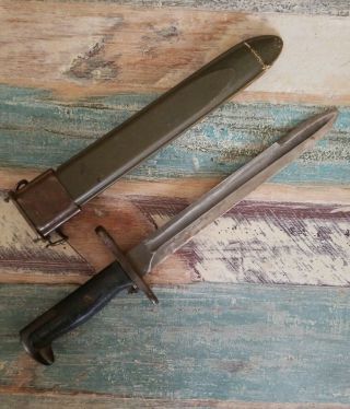 Us Military Bayonet Vietnam War Era Blade 9.  5 Weapon Knife