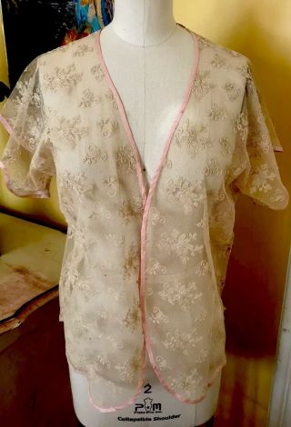Chic French Tambour Lace Antique Bridal Boudoir Jacket Pink Silk Piping 1900’s