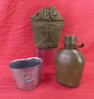 Vietnam War,  U.  S.  M - 56 Canteen,  Cup And Cover Set