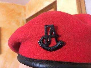 Rhodesian INTAF (INTernal AFfairs) red beret 2