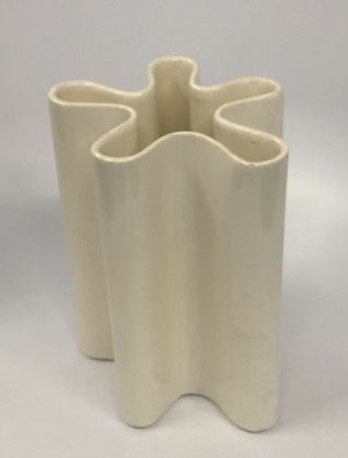 Mcm Michael Lax Puzzle Piece Sculptured Shape Capri Raymor Pottery Vase L - 35