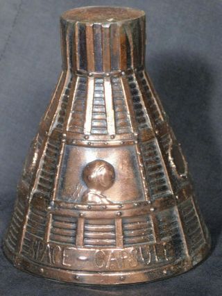 Vintage Bronze D Pot Metal Figural Space Age Bank Usa Capsule 1960’s Nasa Rocket
