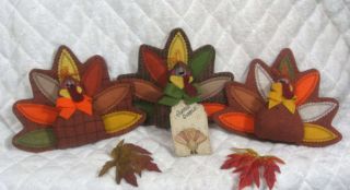 Primitive Thanksgiving Turkey Ornies Pattern 74c